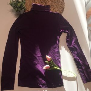 Express Long- Sleeved Turtle Neck